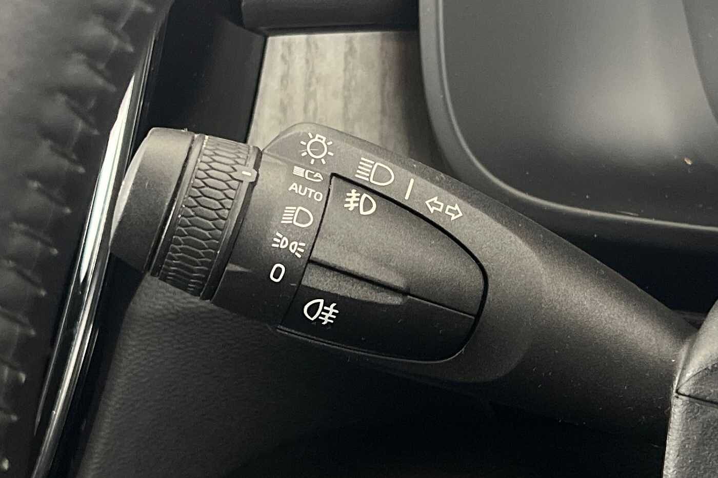 Used Volvo XC40 2021 for sale - 76817751: Photo 32