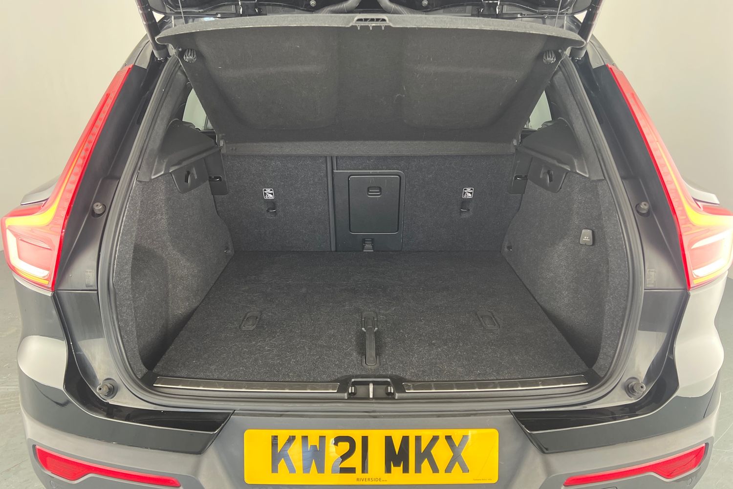 Used Volvo XC40 2021 for sale - 76817751: Photo 8