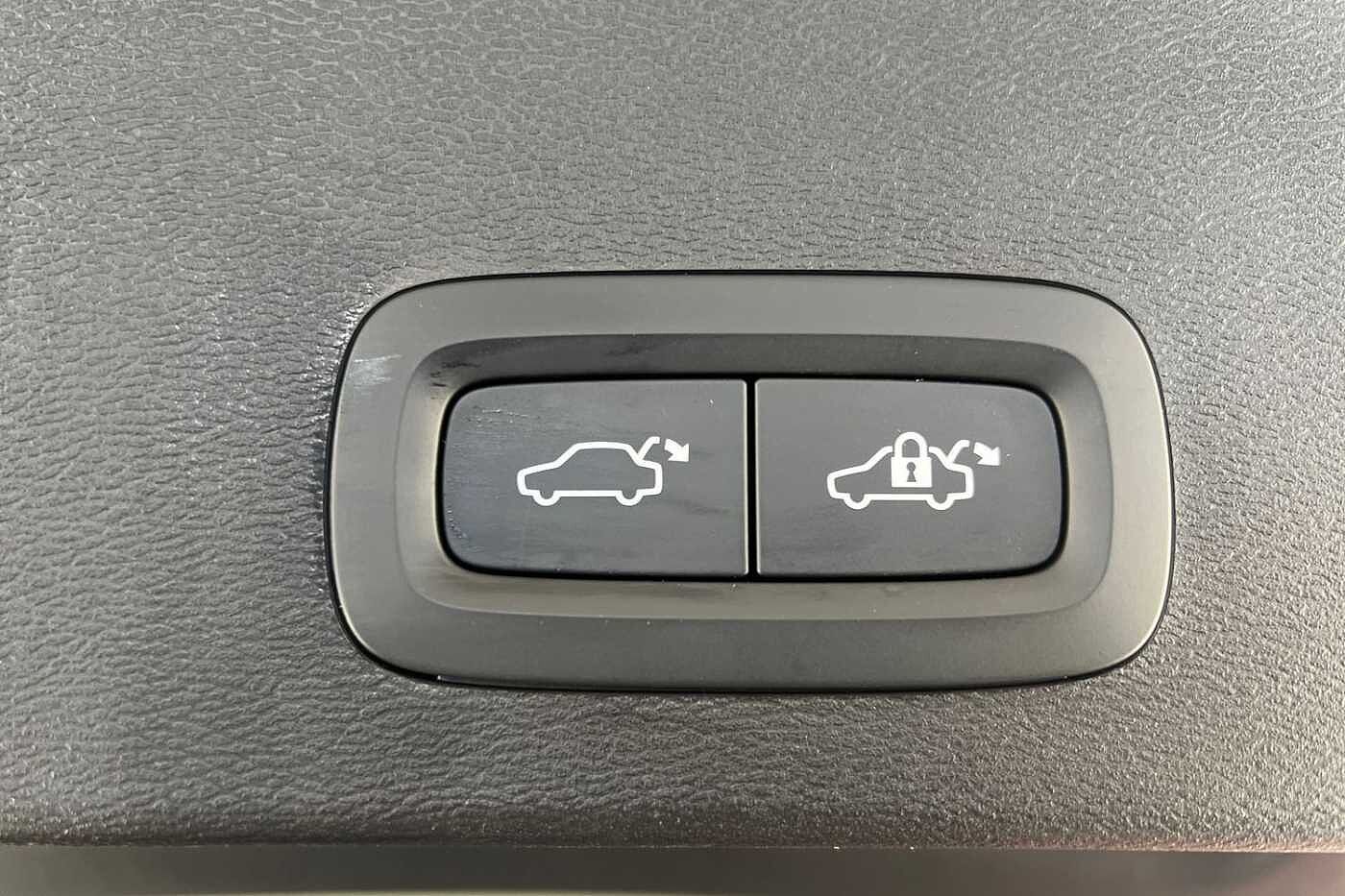 Used Volvo XC40 2022 for sale - 76526507: Photo 22