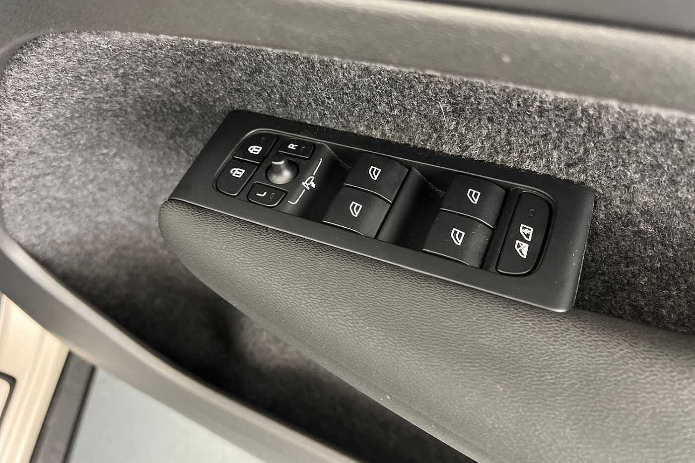 Used Volvo XC40 2022 for sale - 76526507: Photo 29