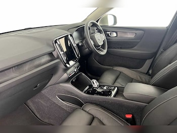 Used Volvo XC40 2022 for sale - 76526507: Photo