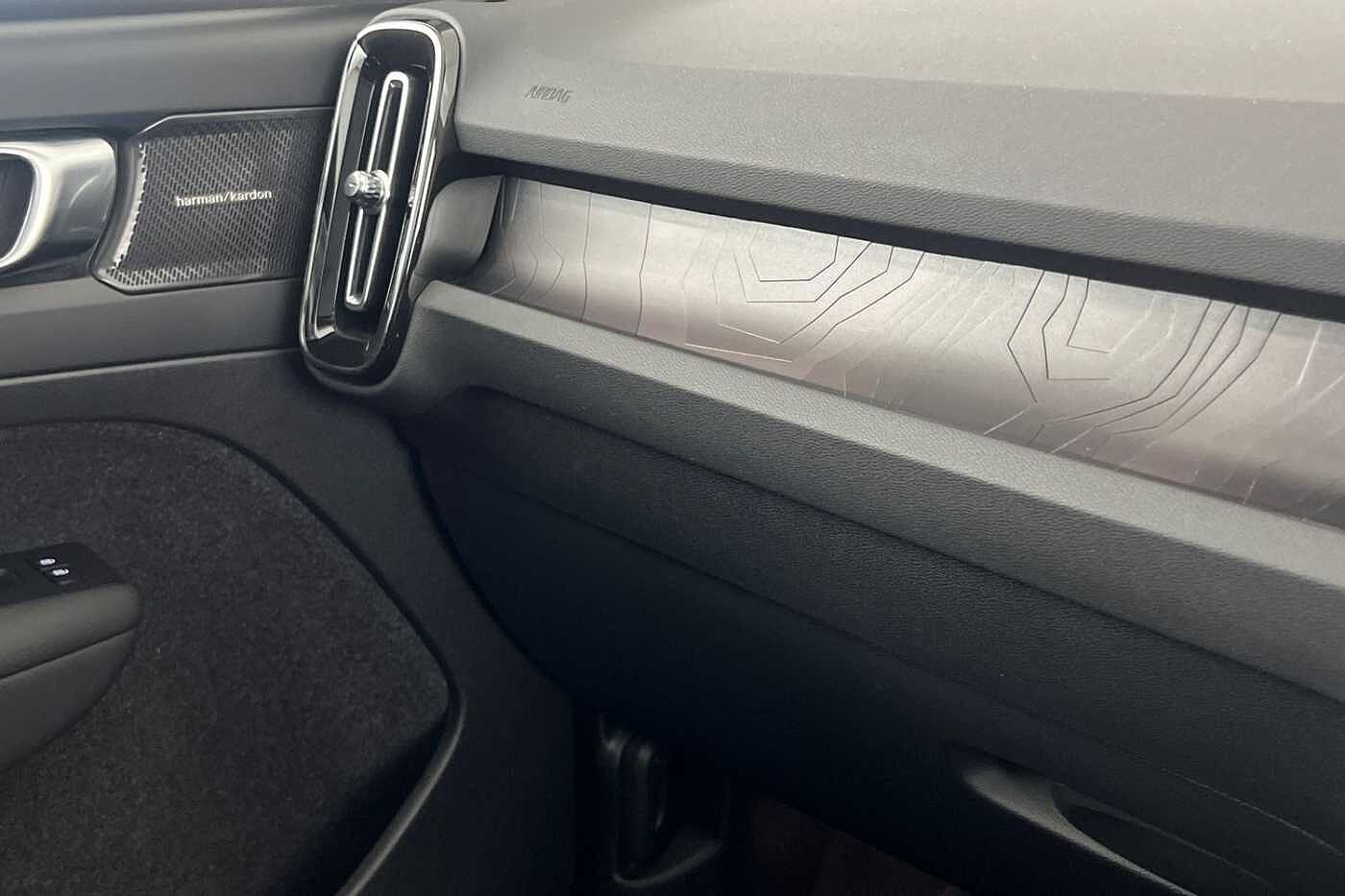 Used Volvo XC40 2022 for sale - 76526507: Photo 38