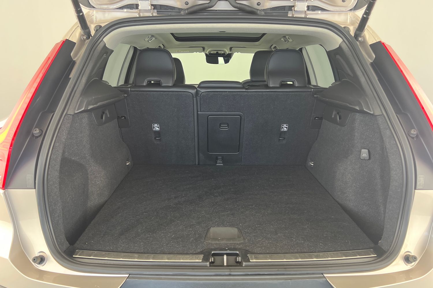 Used Volvo XC40 2022 for sale - 76526507: Photo 8