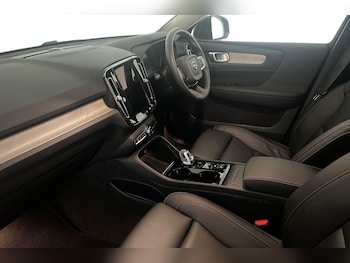 Used Volvo XC40 2024 for sale - 75828992: Photo