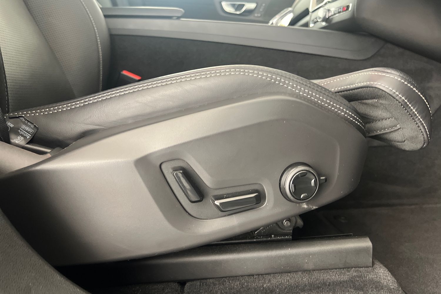 Used Volvo XC60 2021 for sale - 76854684: Photo 35