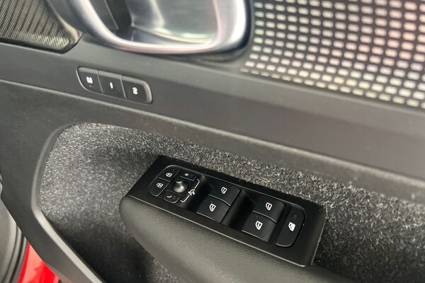 Used Volvo XC40 2021 for sale - 75443405: Photo 31