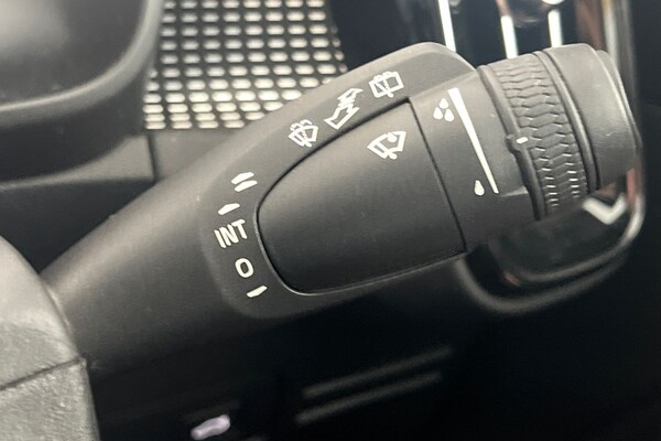 Used Volvo XC40 2021 for sale - 75443405: Photo 39