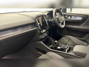 Used Volkswagen Golf 2026 for sale - 79392650: Photo