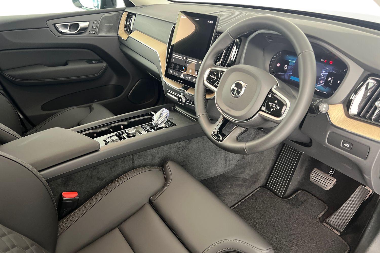 Used Volvo XC60 2025 for sale - 76344117: Photo 10