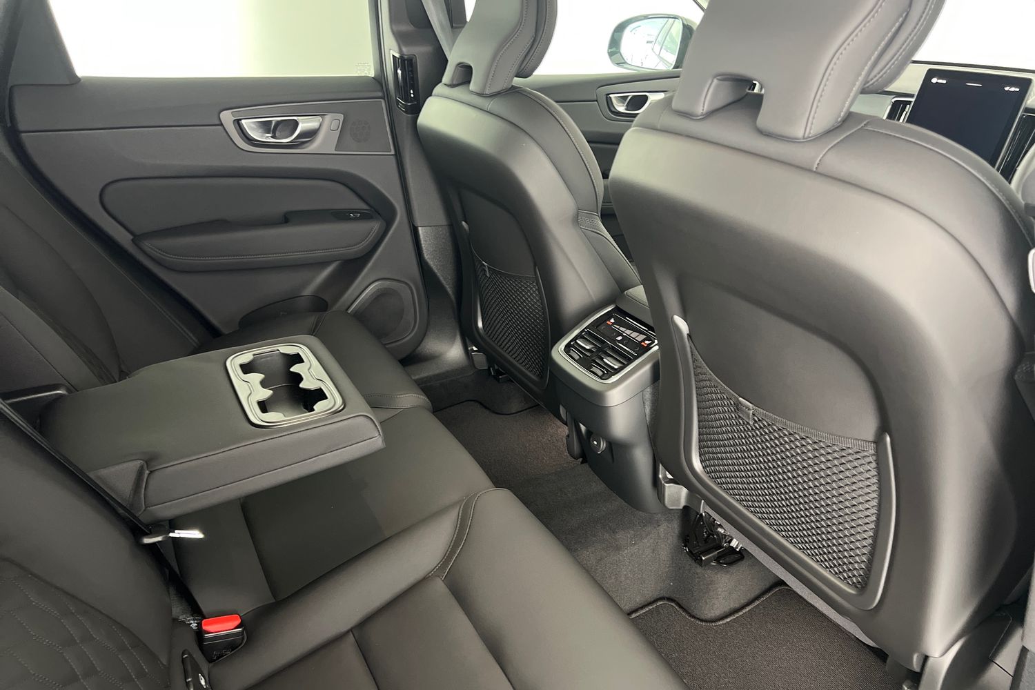 Used Volvo XC60 2025 for sale - 76344117: Photo 26