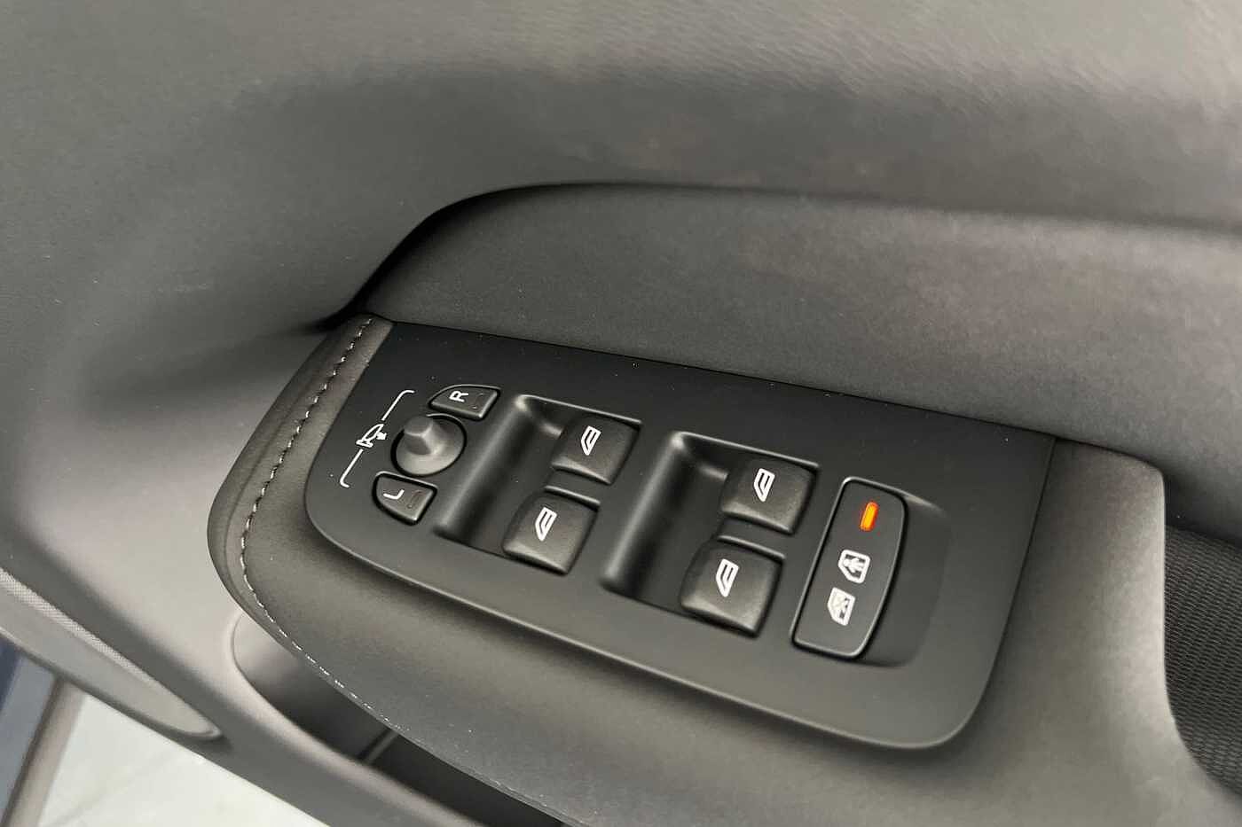 Used Volvo XC60 2025 for sale - 76344117: Photo 28