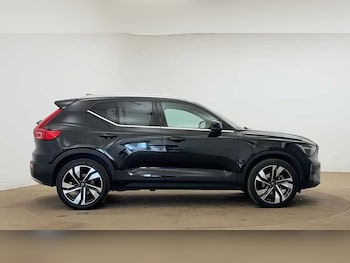 Used Volvo XC40 2025 for sale - 78670366: Photo