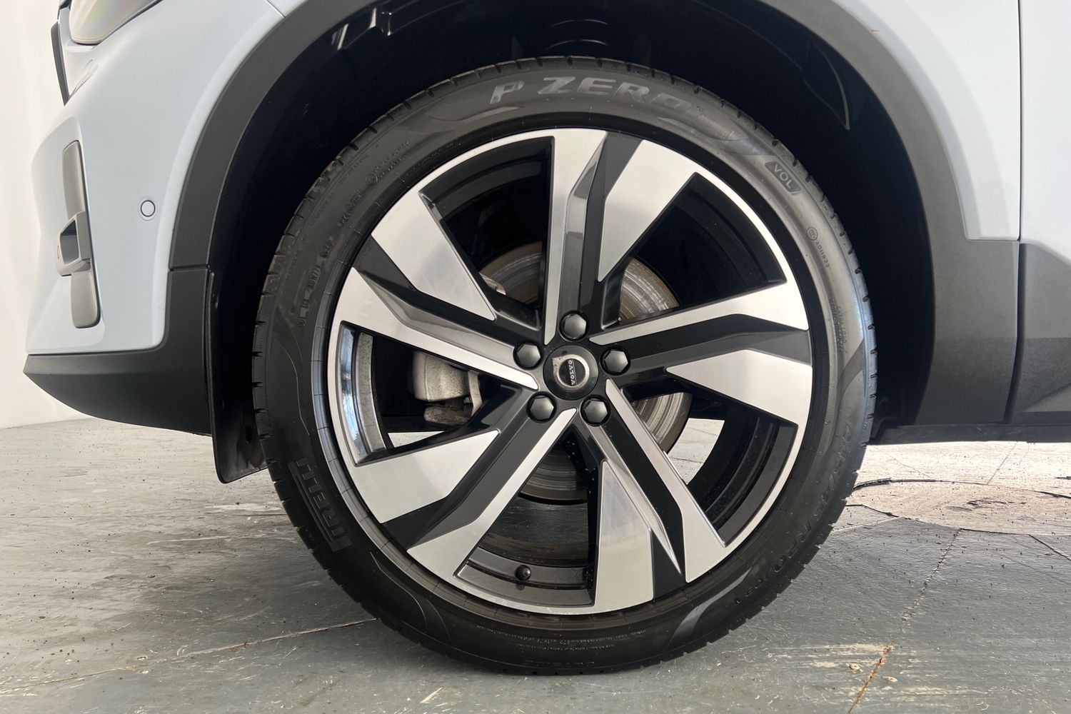 Used Volvo XC40 2025 for sale - 77504288: Photo 26