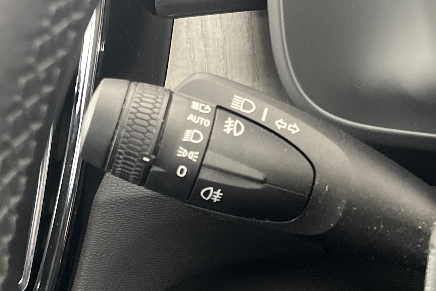 Used Volvo XC40 2025 for sale - 77504288: Photo 36