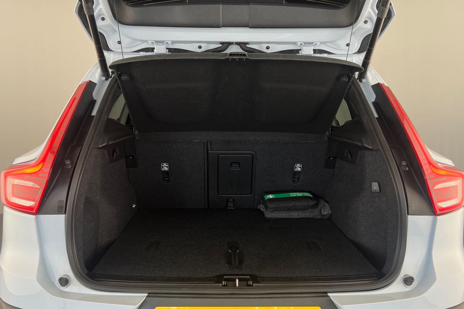 Used Volvo XC40 2025 for sale - 77504288: Photo 8