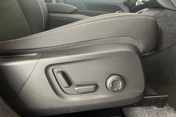 Used Volvo XC40 2025 for sale - 75829164: Photo 30