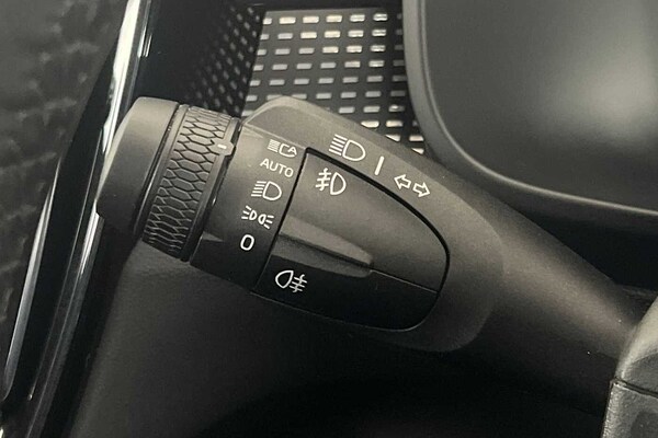 Used Volvo XC40 2025 for sale - 75829164: Photo 35