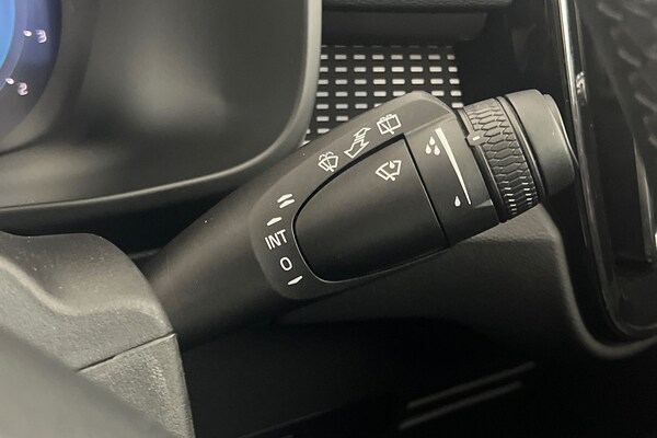 Used Volvo XC40 2025 for sale - 75829164: Photo 36