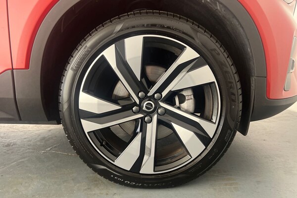 Used Volvo XC40 2025 for sale - 75829164: Photo 5