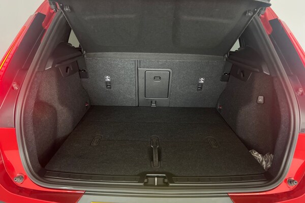 Used Volvo XC40 2025 for sale - 75829164: Photo 8