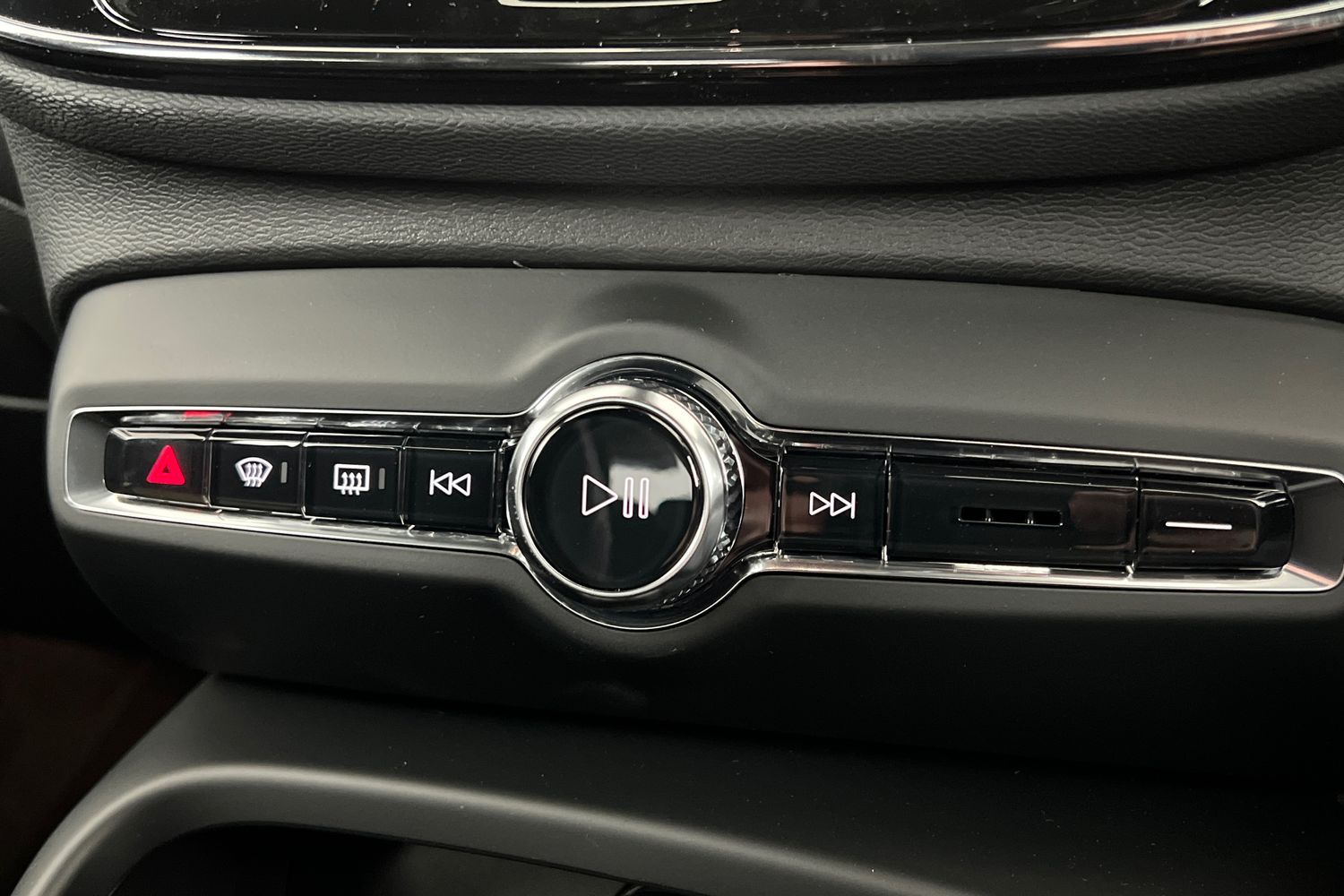 Used Volvo XC40 2025 for sale - 77035862: Photo 14