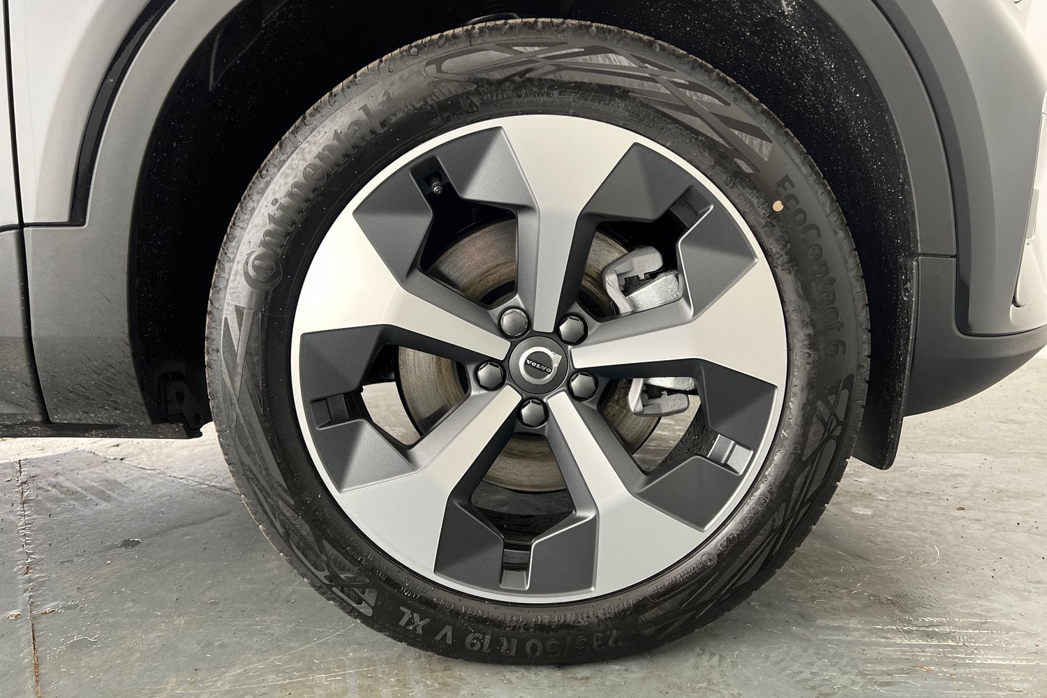 Used Volvo XC40 2025 for sale - 77035862: Photo 5