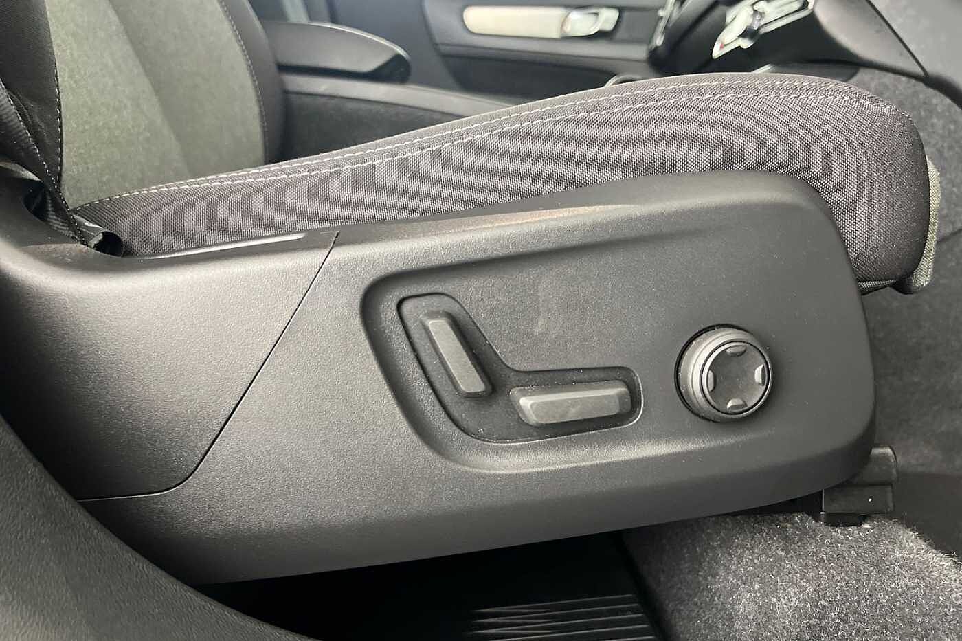 Used Volvo XC40 2023 for sale - 76146235: Photo 31