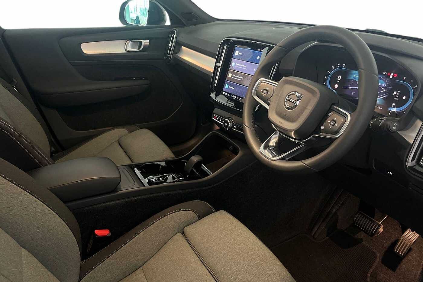 Used Volvo XC40 2023 for sale - 76130465: Photo 10