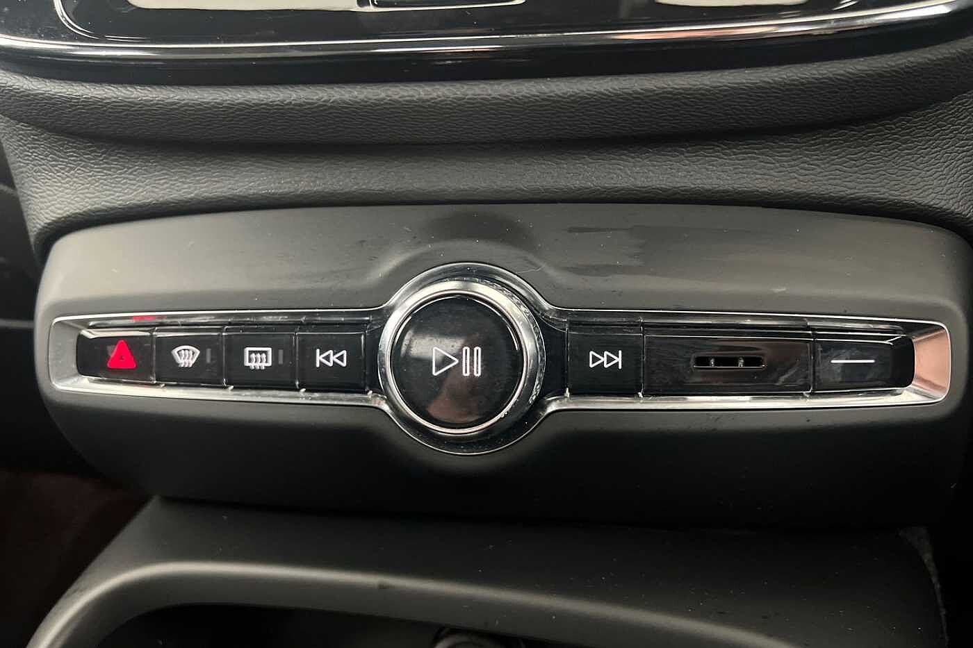 Used Volvo XC40 2023 for sale - 76130465: Photo 14