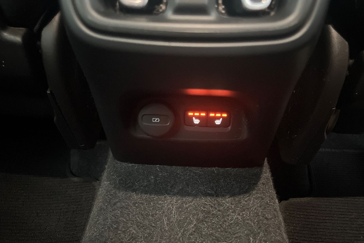 Used Volvo XC40 2023 for sale - 76130465: Photo 28