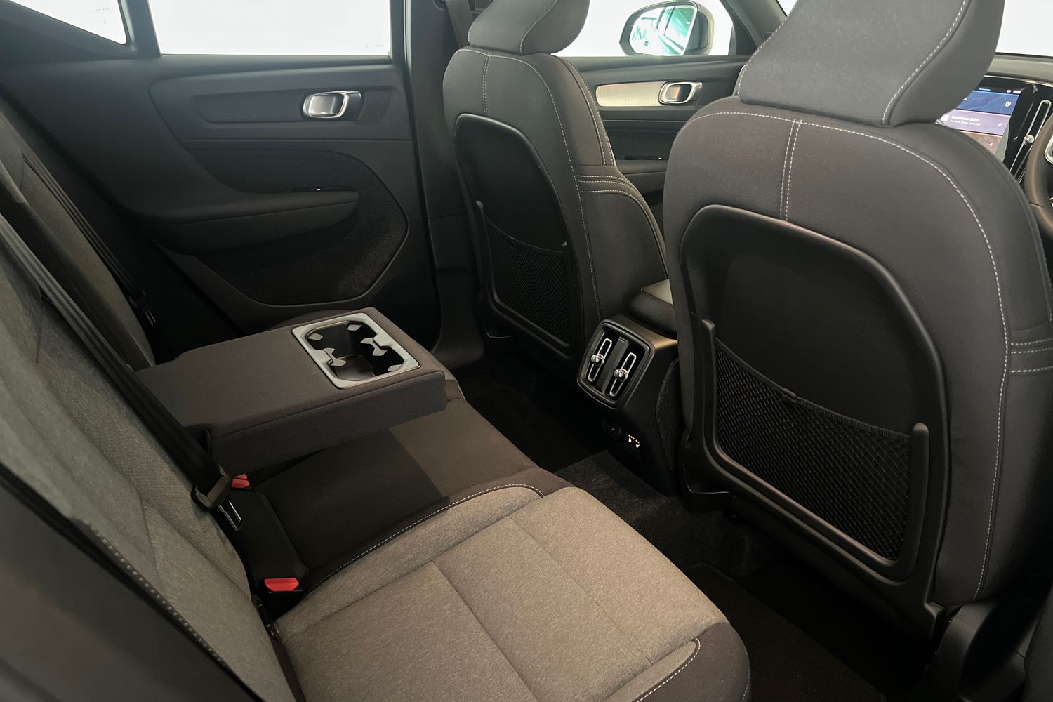 Used Volvo XC40 2023 for sale - 76130465: Photo 29