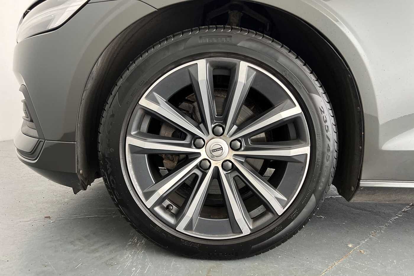 Used Volvo V60 2021 for sale - 76796328: Photo 25