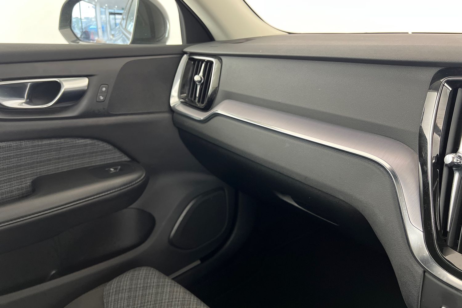 Used Volvo V60 2021 for sale - 76796328: Photo 35