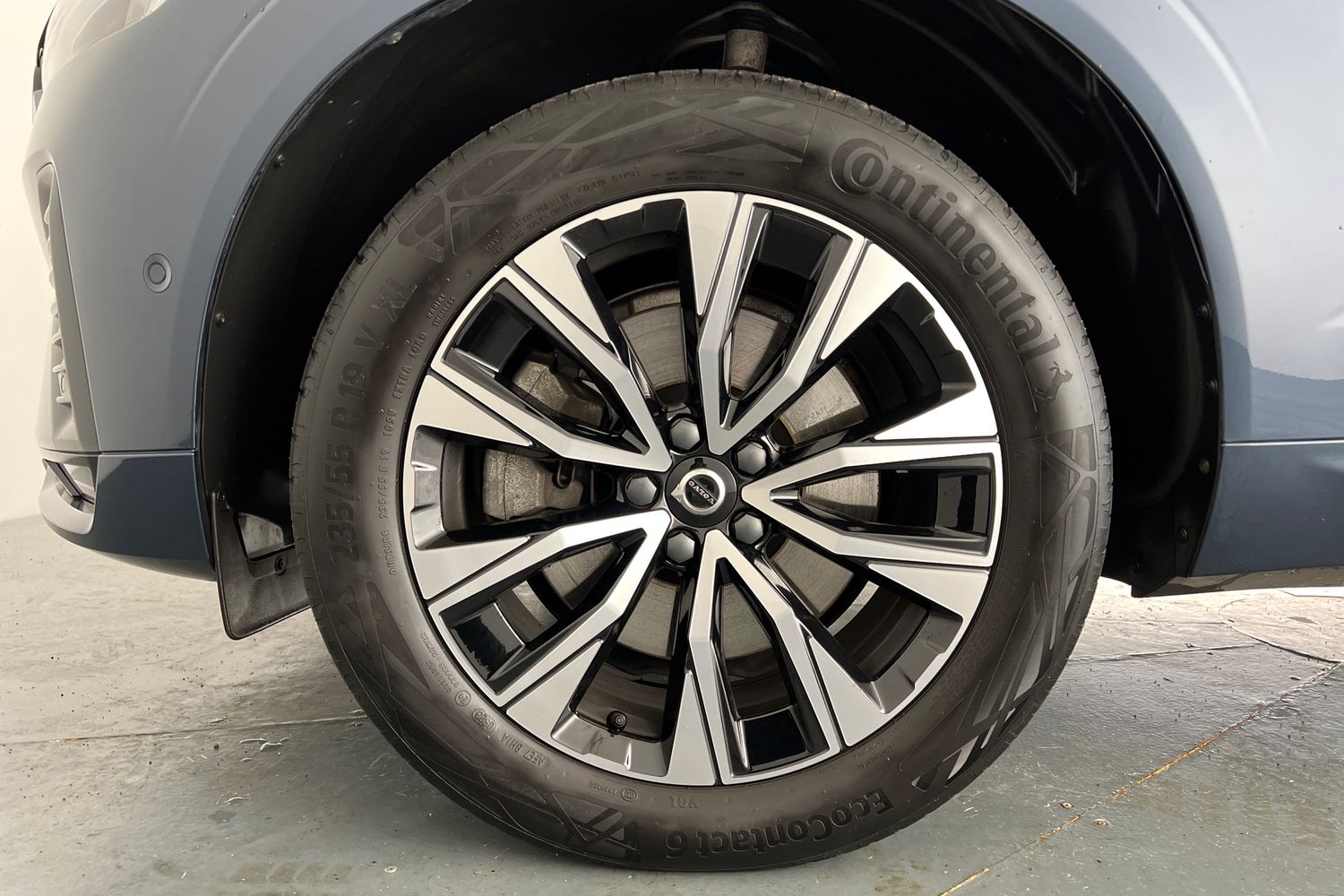 Used Volvo XC60 2023 for sale - 76568101: Photo 27