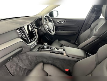 Used Volvo XC60 2023 for sale - 76568101: Photo