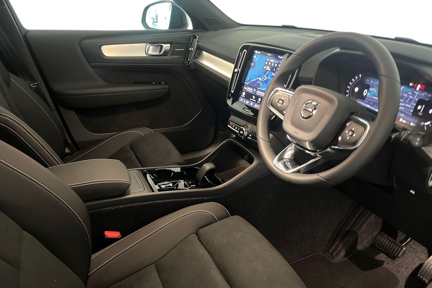 Used Volvo XC40 2025 for sale - 76614938: Photo 10