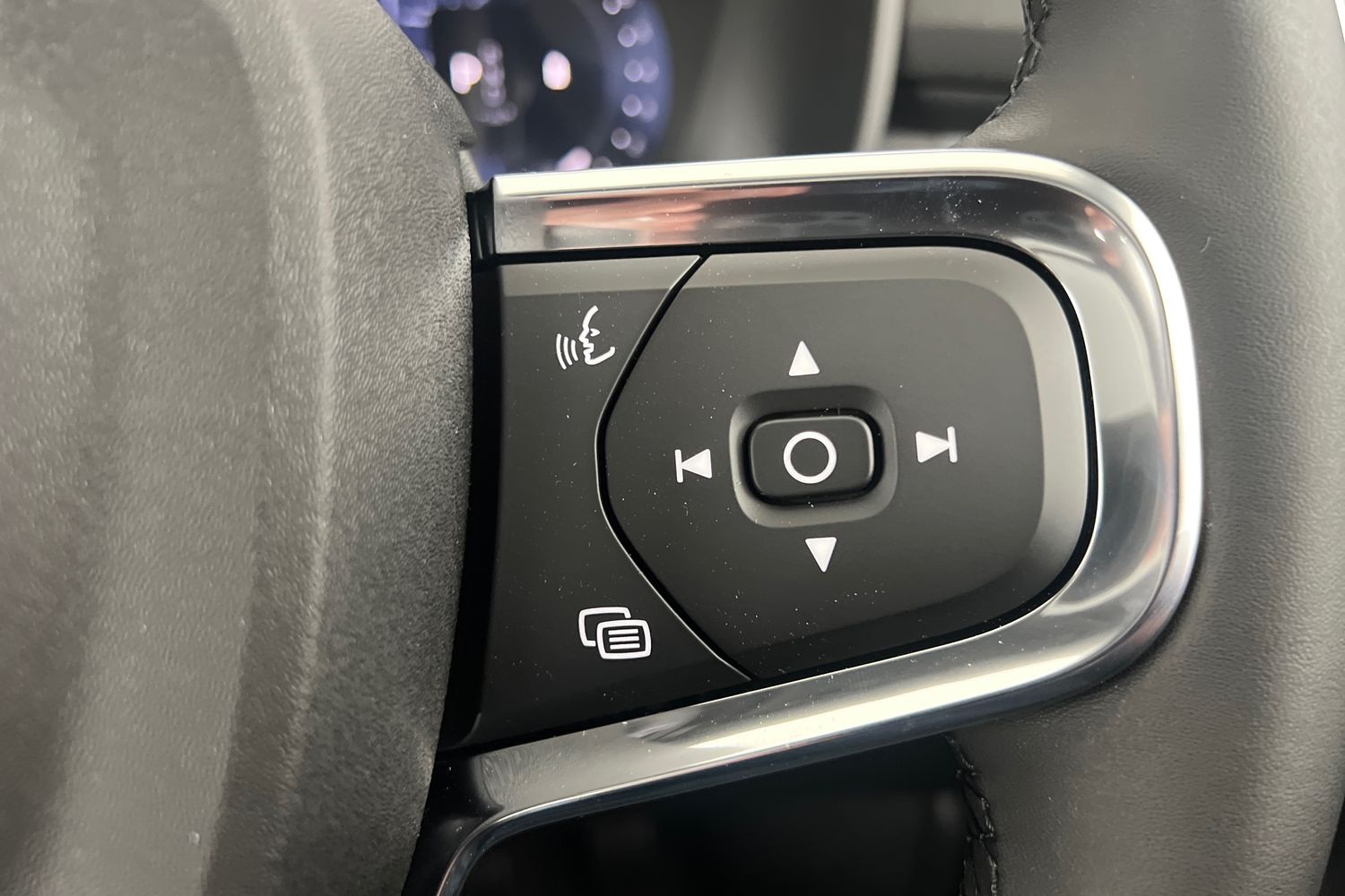 Used Volvo XC40 2025 for sale - 76614938: Photo 12