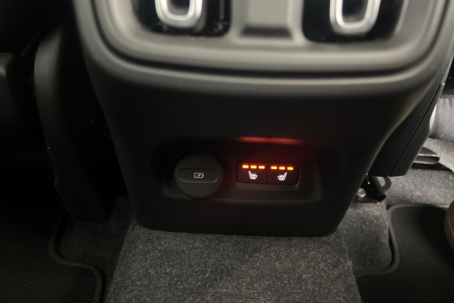 Used Volvo XC40 2025 for sale - 76614938: Photo 28