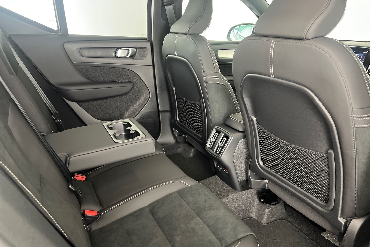 Used Volvo XC40 2025 for sale - 76614938: Photo 29