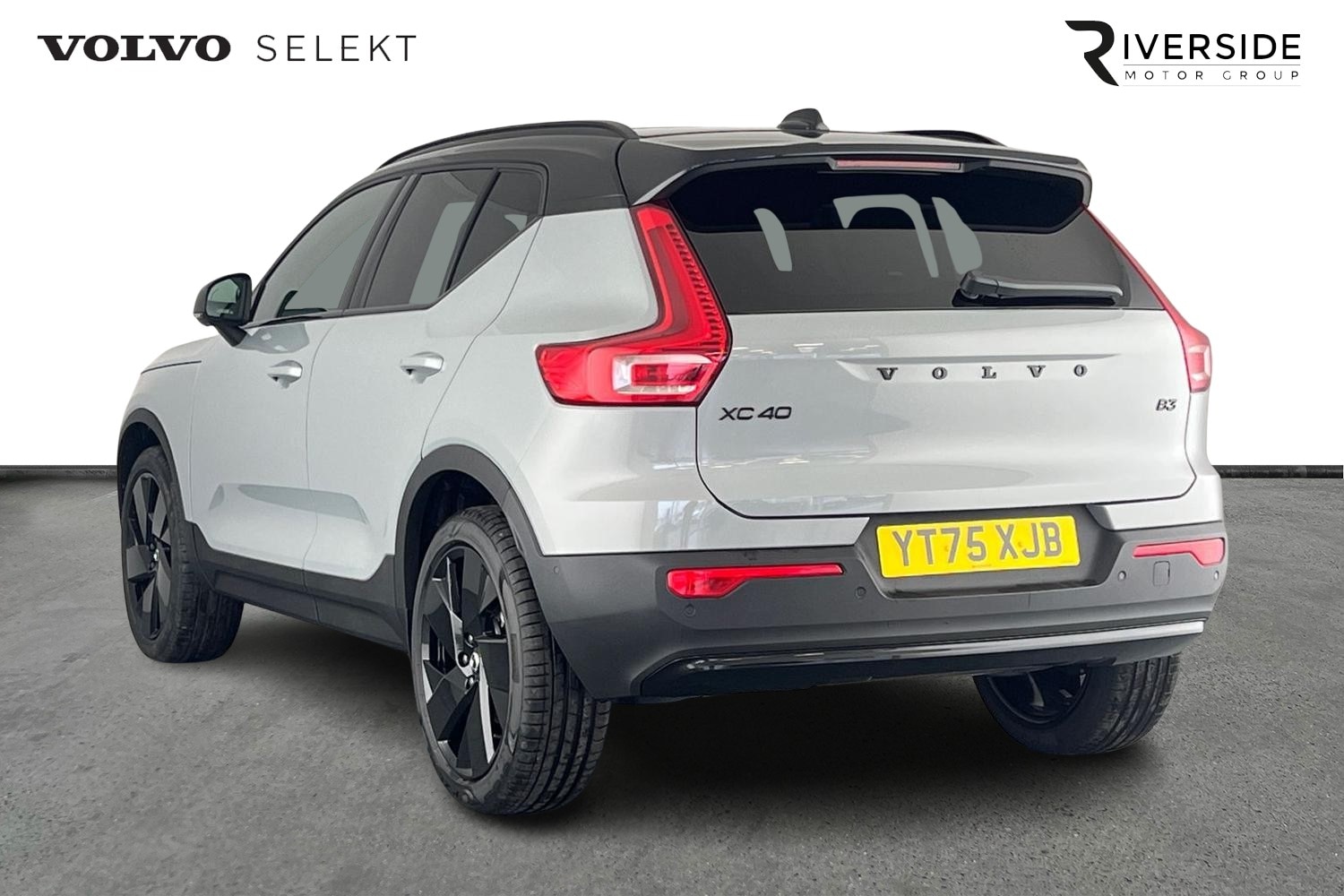 Used Volvo XC40 2025 for sale - 76614938: Photo 3