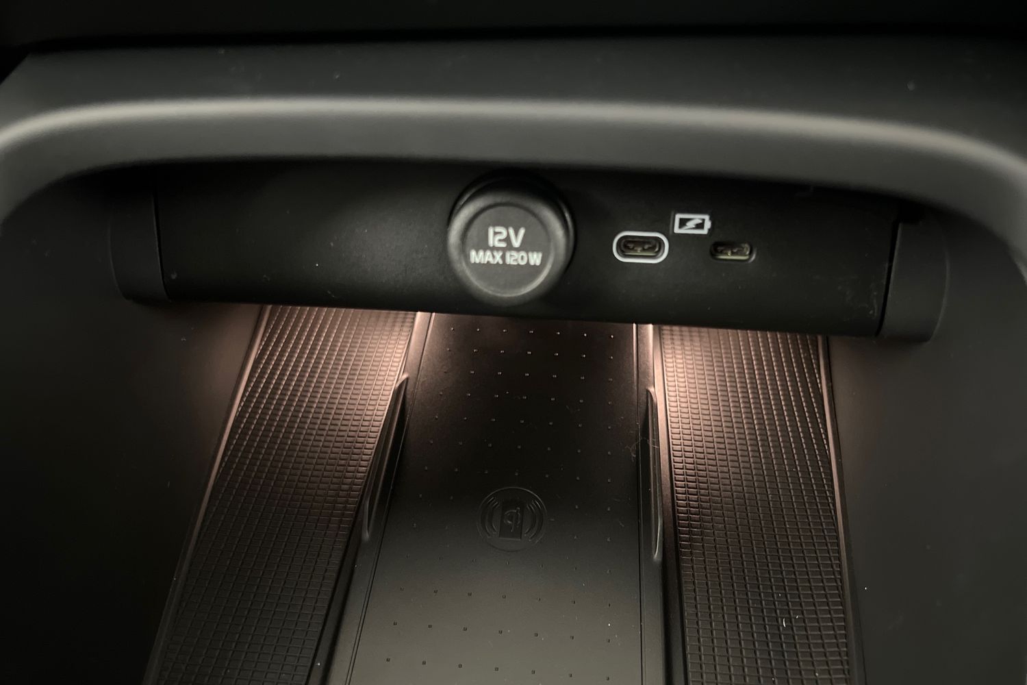 Used Volvo XC40 2025 for sale - 76614938: Photo 37