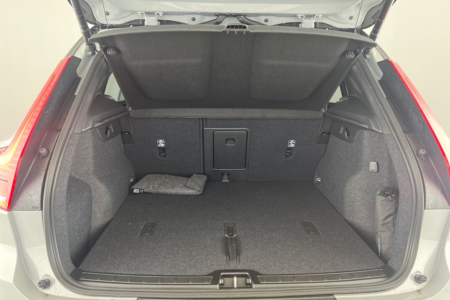 Used Volvo XC40 2025 for sale - 76614938: Photo 8