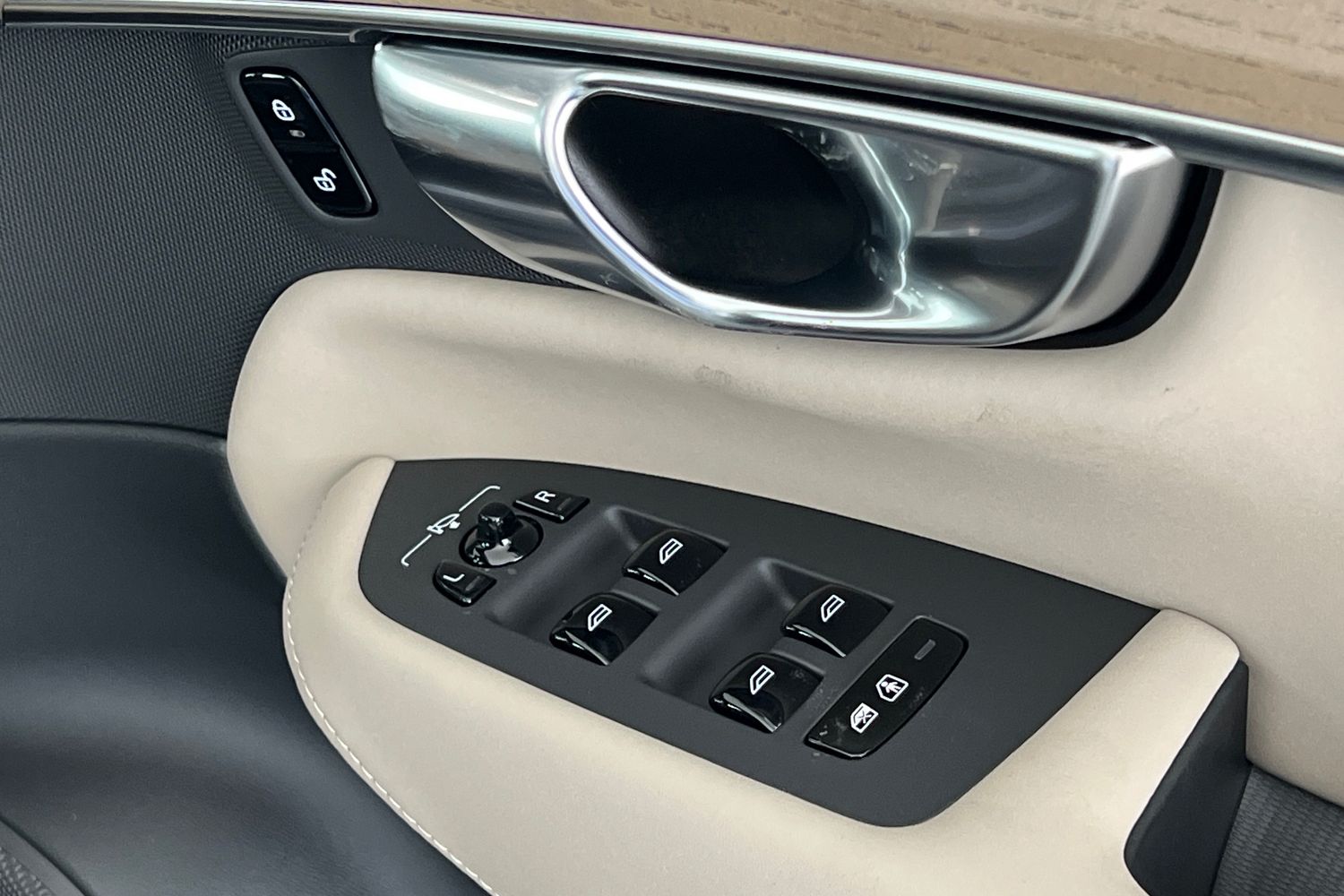 Used Volvo XC90 2025 for sale - 76738098: Photo 30