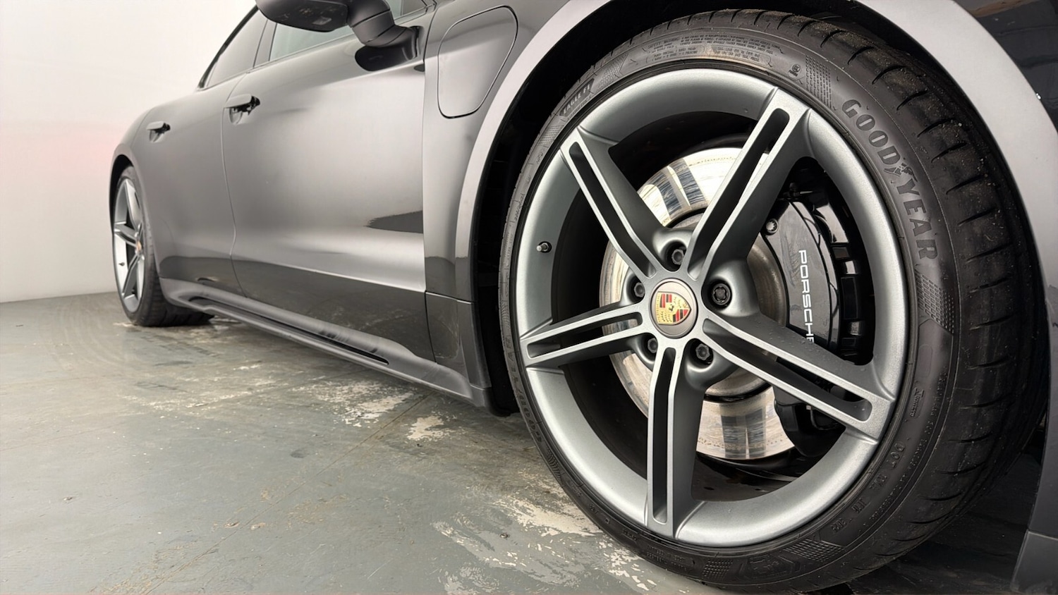 Used Porsche Taycan 2021 for sale - 78179780: Photo 25