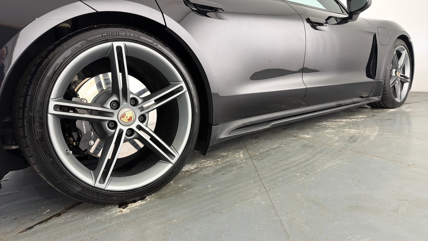 Used Porsche Taycan 2021 for sale - 78179780: Photo 26