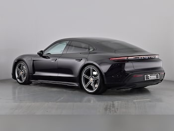 Used Porsche Taycan 2021 for sale - 78179780: Photo