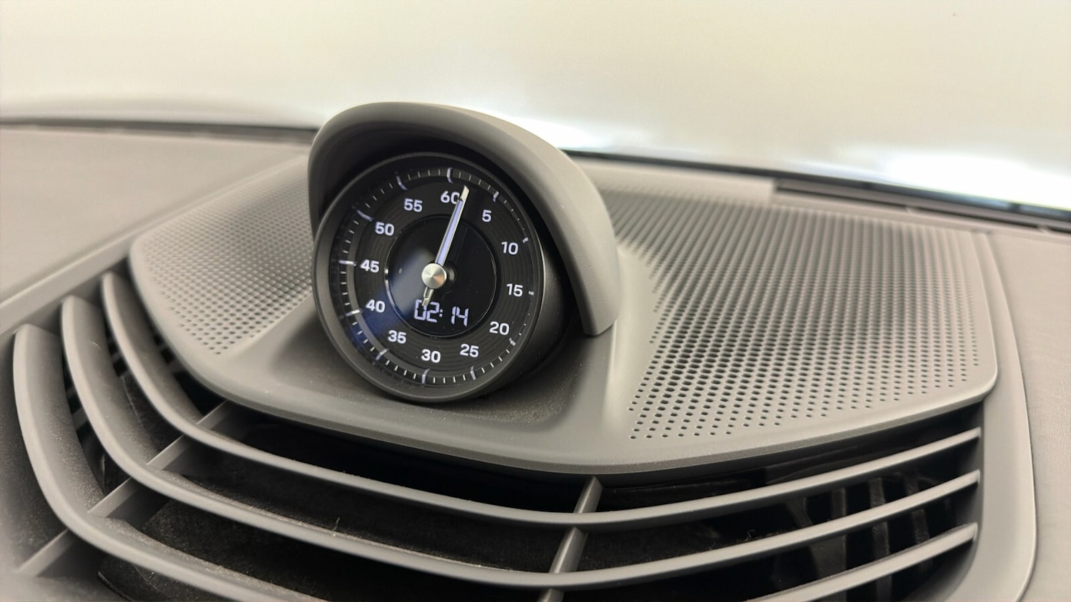 Used Porsche Taycan 2021 for sale - 78179780: Photo 40