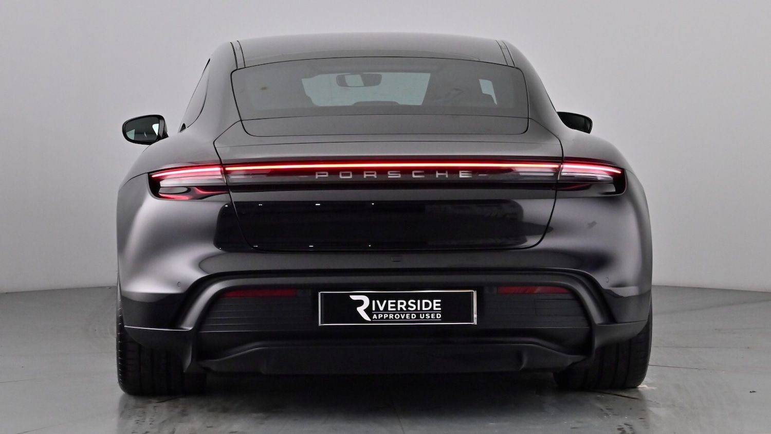 Used Porsche Taycan 2021 for sale - 78179780: Photo 5