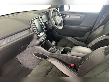 Used Volvo XC40 2018 for sale - 76614922: Photo