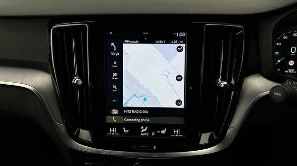 Used Volvo V60 2021 for sale - 76276512: Photo 10